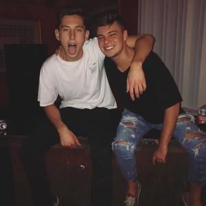 Meet your Posher, Devon